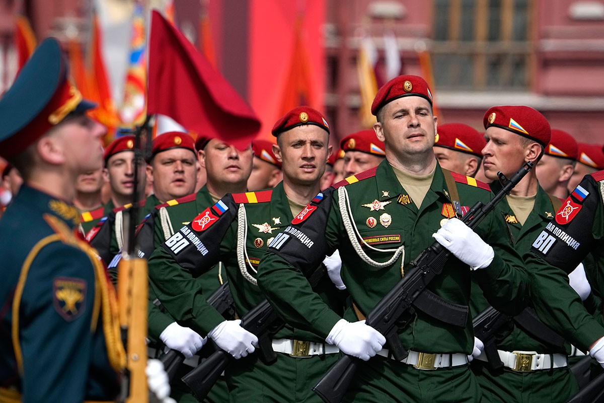Održana proba Parade pobjede, prodefilovali i učesnici operacije u Ukrajini