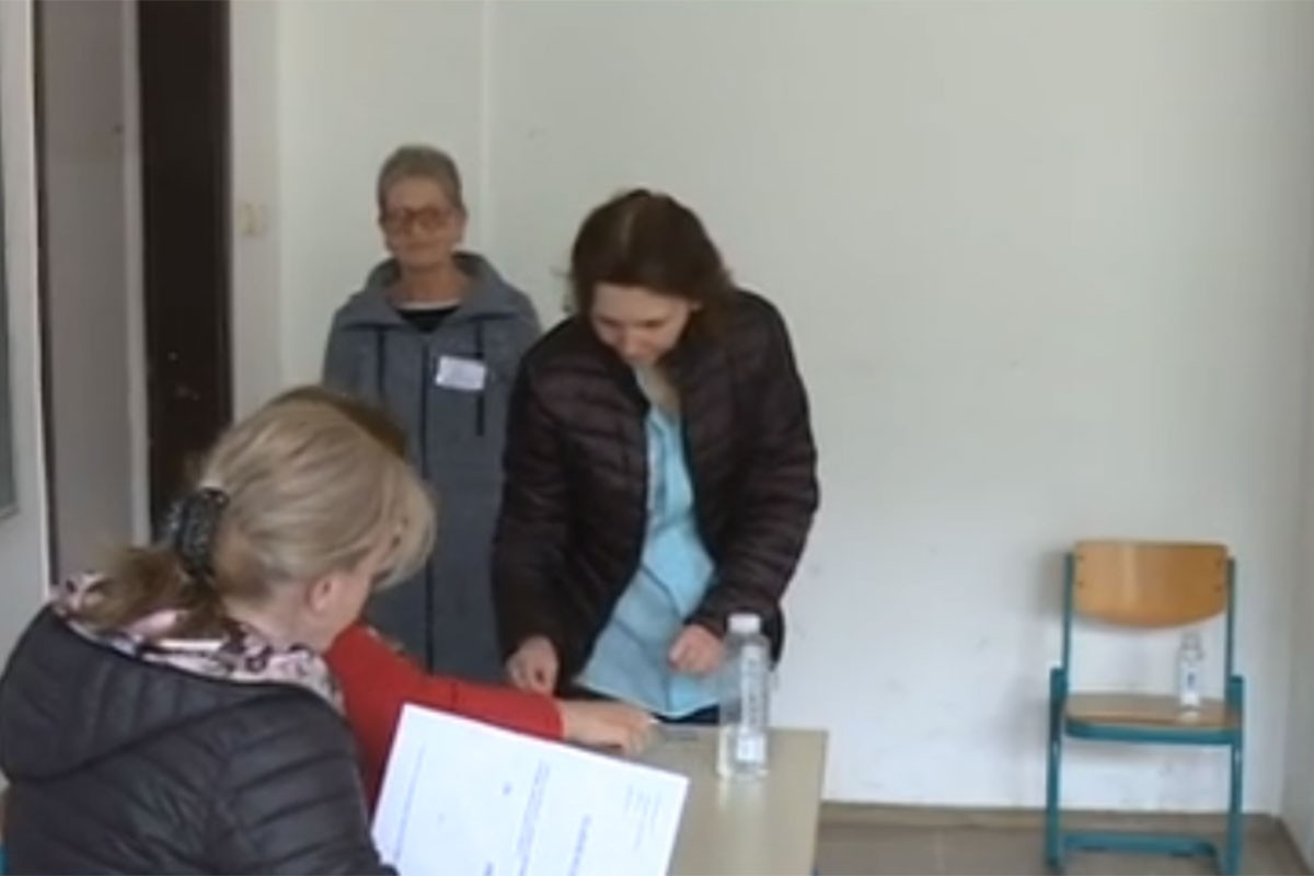 Izlaznost na referendumu u Drvaru do 15.00 časova 42 odsto