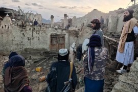 Zemljotres odnio 950 života u Avganistanu: Uništene kuće, ljudi na ...