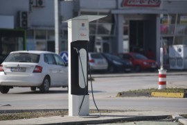 Slaba infrastruktura otežava korištenje e-vozila u BiH