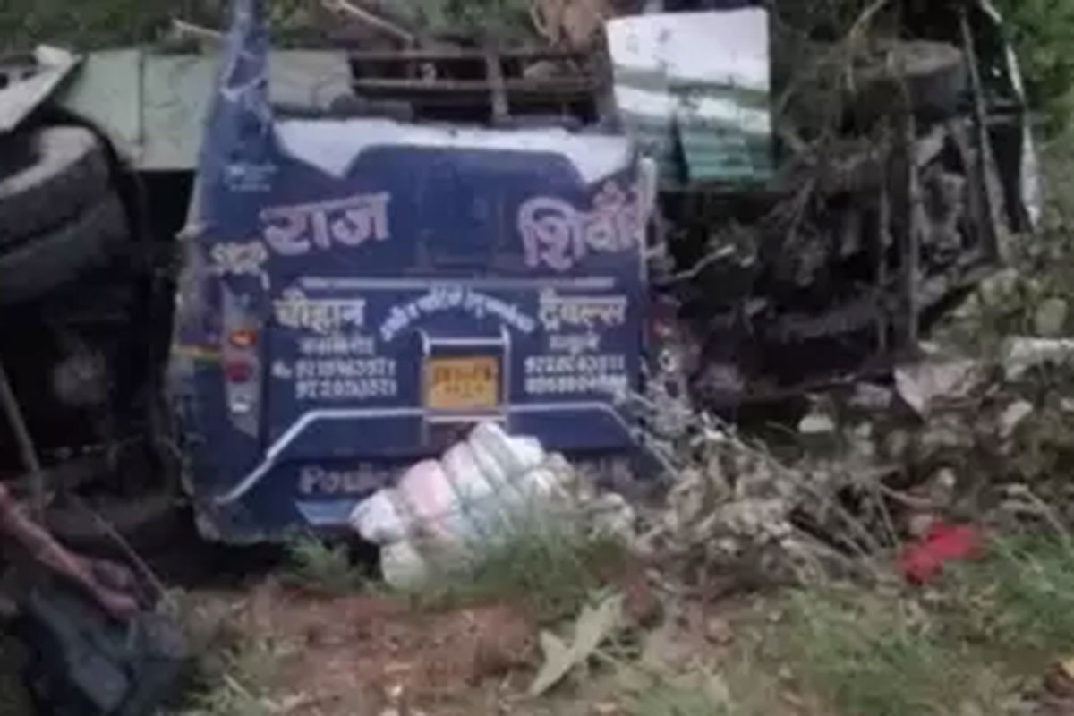 Raste broj žrtava slijetanja autobusa u klisuru u Indiji