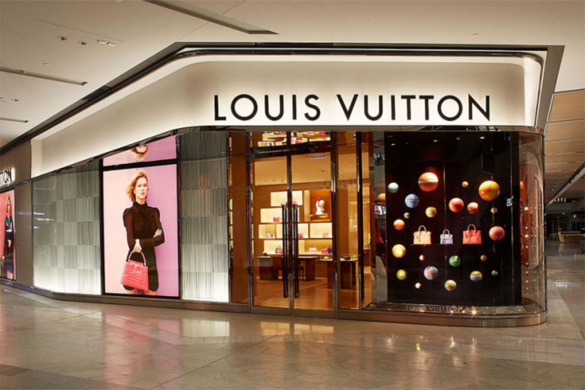Louis Vuitton prodao fejk torbu u svojoj prodavnici?