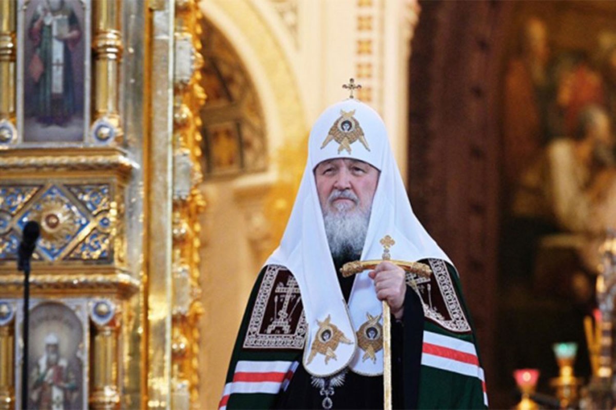 Patrijarh Kiril se osjeća dobro nakon pada tokom vjerske službe