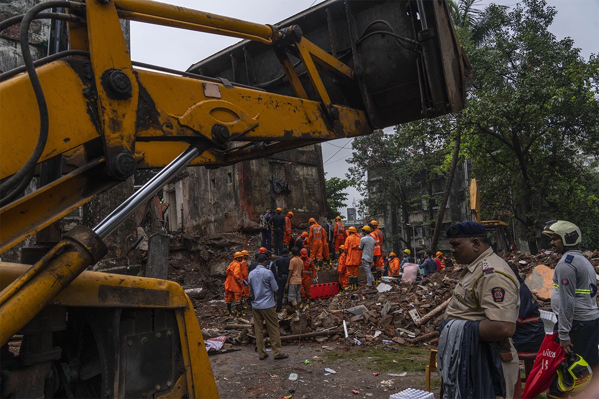 Srušila se zgrada u Mumbaju, najmanje troje mrtvih