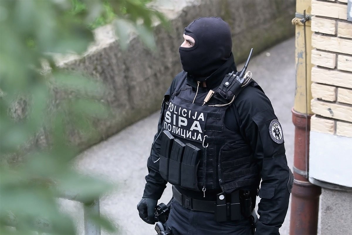SIPA hapsi u Sarajevu, pronađeno oružje