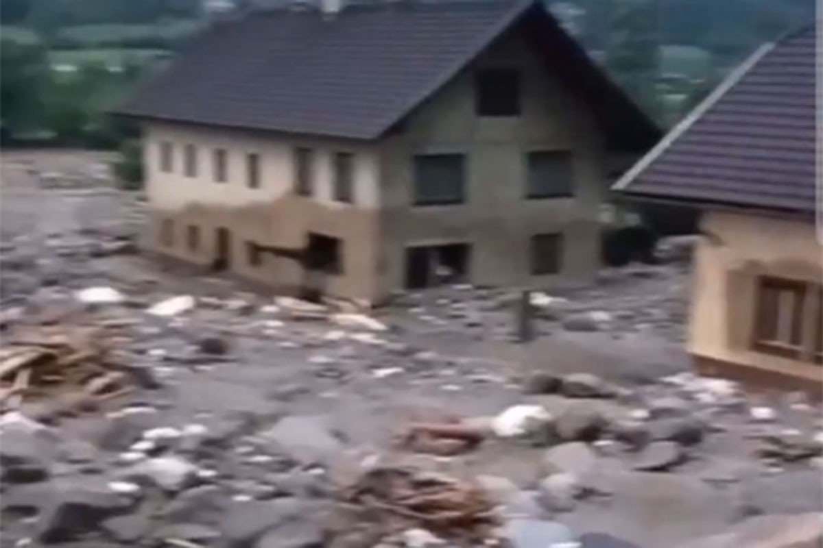 Poplave i odroni u Austriji, jedna osoba poginula