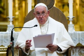 Papa: Oprostite zbog seksualnog zlostavljanja djece domorodaca