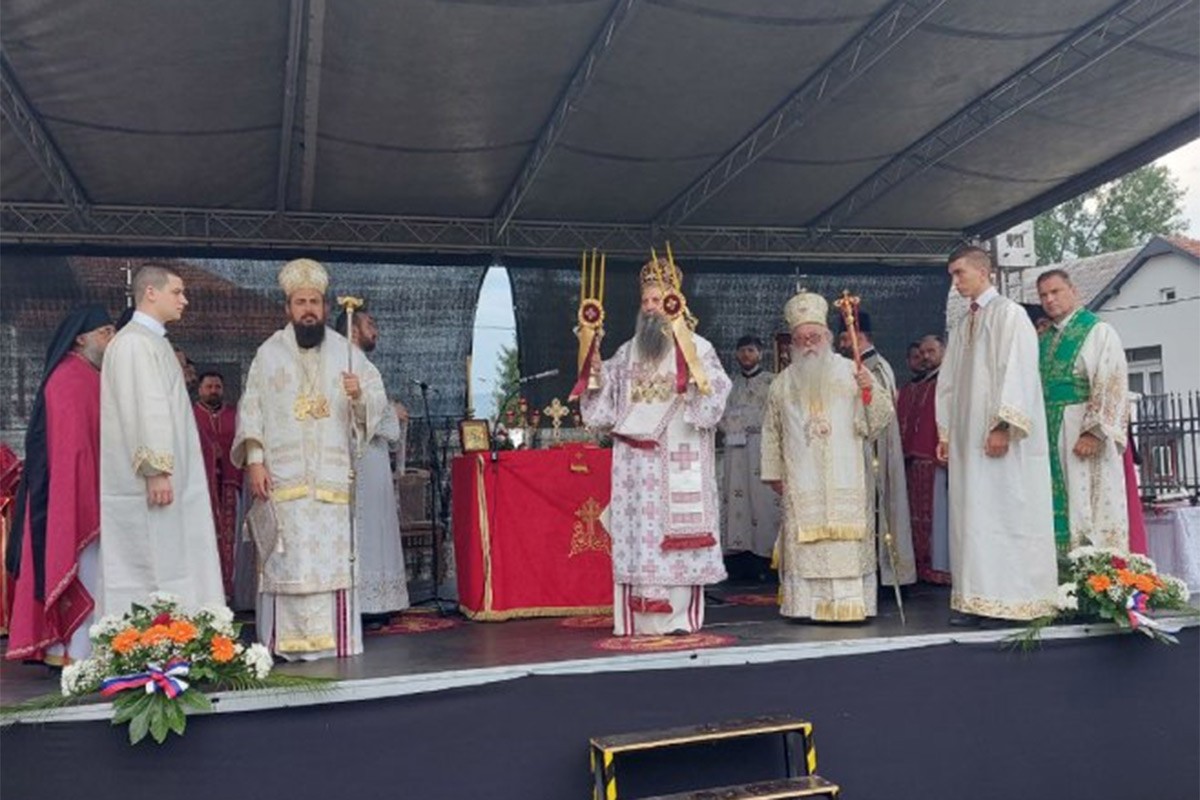 Počelo obilježavanje stradanja Srba u Podrinju, patrijarh služi liturgiju