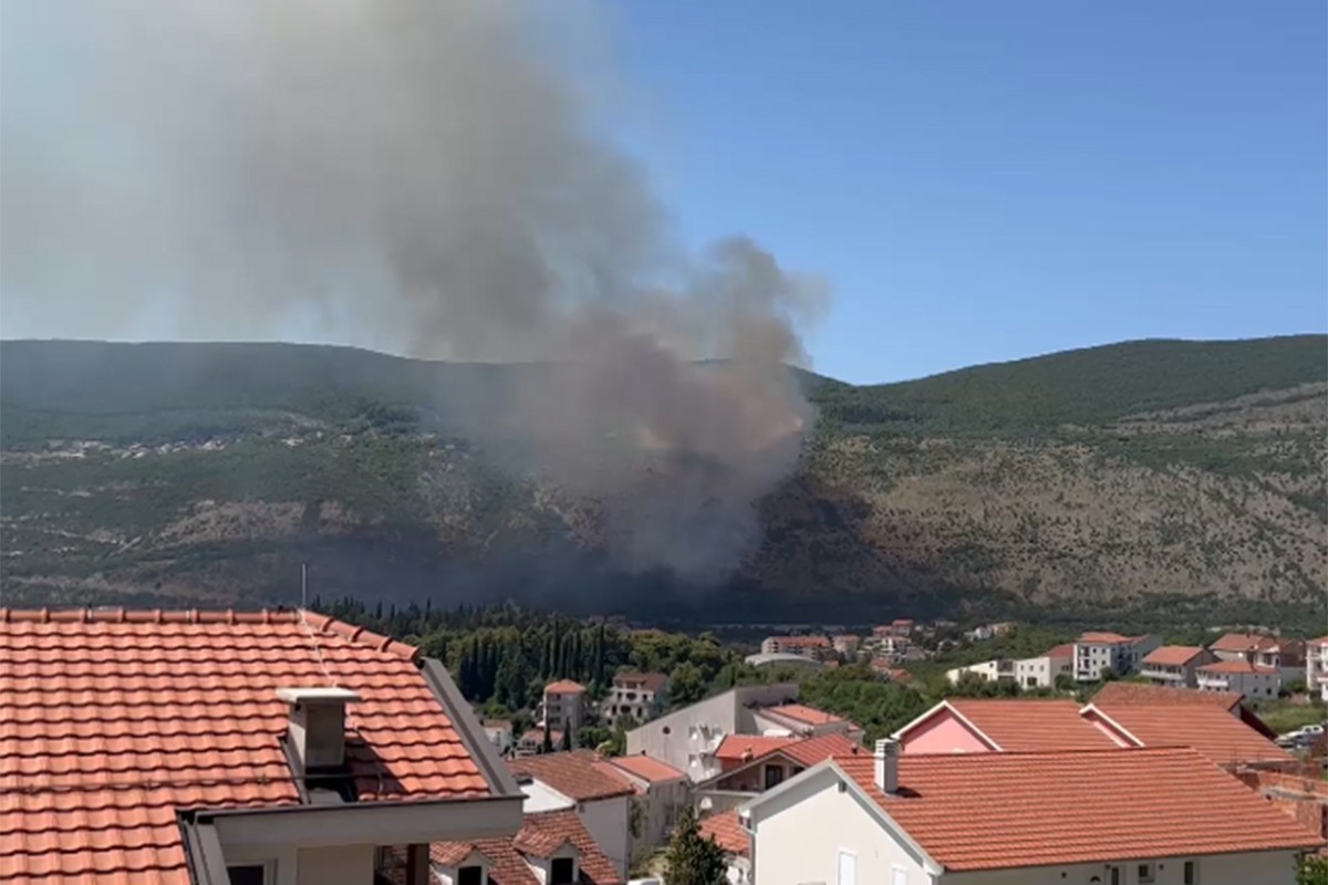 Veliki požar iznad Igala, vatra se približila kućama