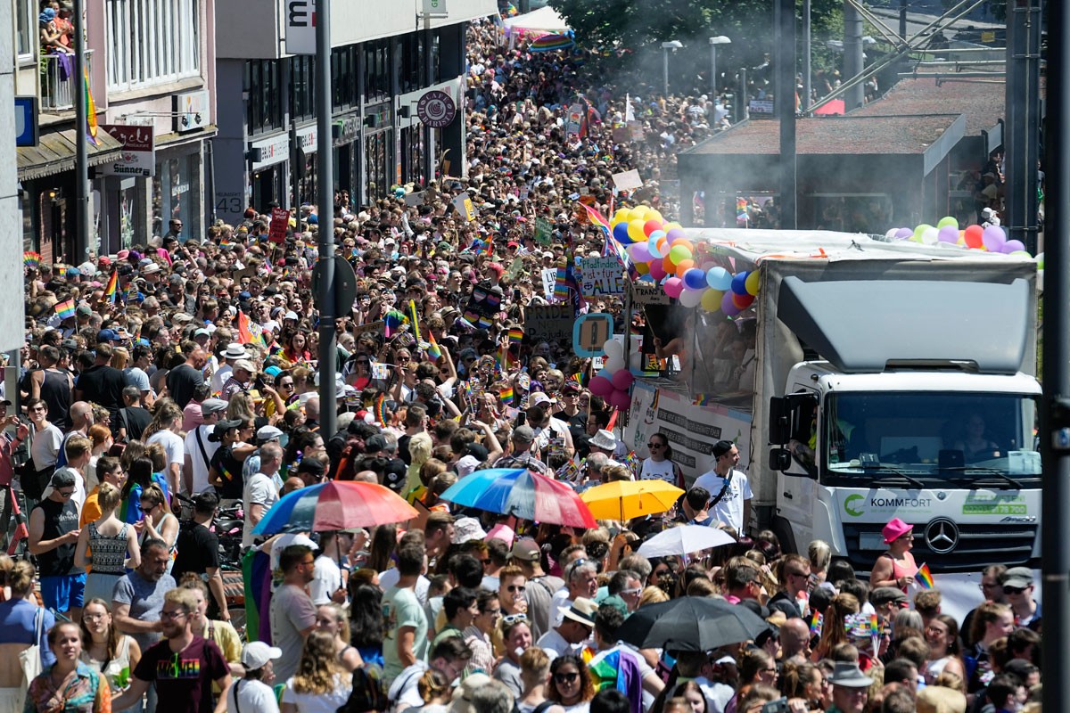 Više od milion ljudi na LGBTIQ paradi u Kelnu