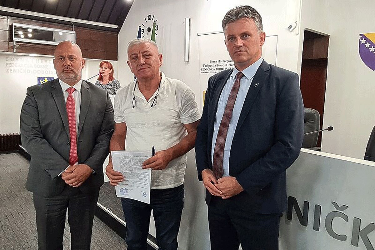 Biznismen iz BiH uvezao 100 radnika iz Turske, plata 1.000 evra, smještaj i hrana