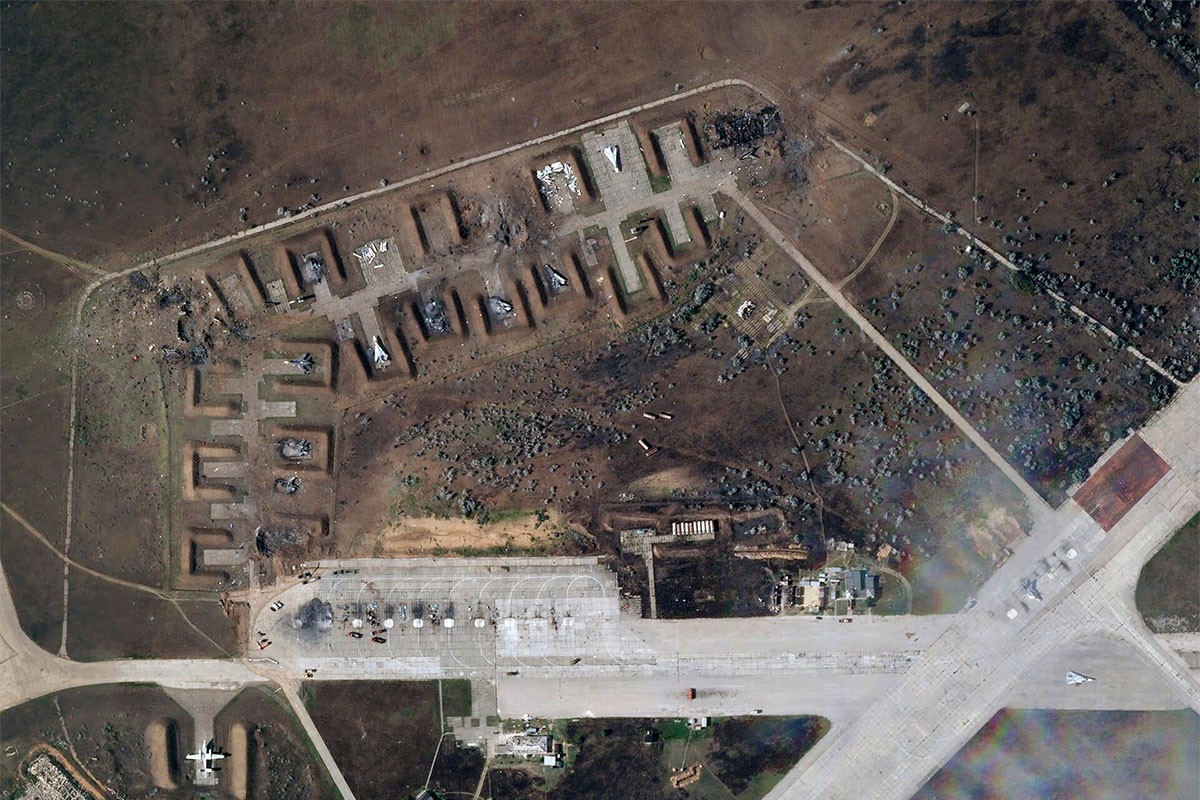Satelitski snimci pokazuju oštećenja u ruskoj bazi na Krimu