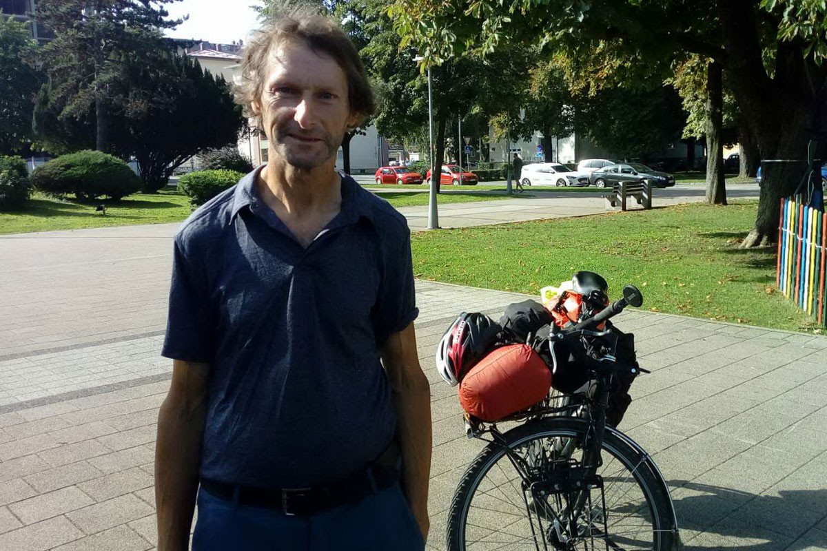 Švajcarac na biciklu starom tri decenije obilazi BiH