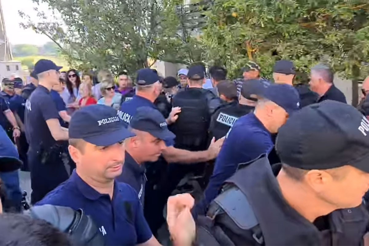 Policija o incidentu u Livnu: Šestoro privedenih, troje zatražilo pomoć ljekara