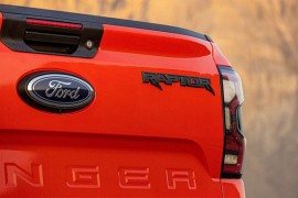 Ford u problemu: Ne može da isporuči vozila jer nema pločice sa logotipom