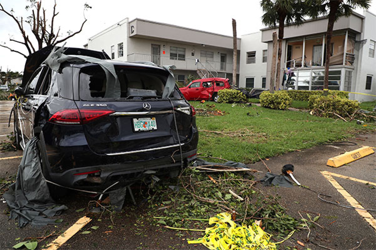 Uragan Ijan pogodio Floridu: "Ovo je najveća oluja koju smo ikada vidjeli"