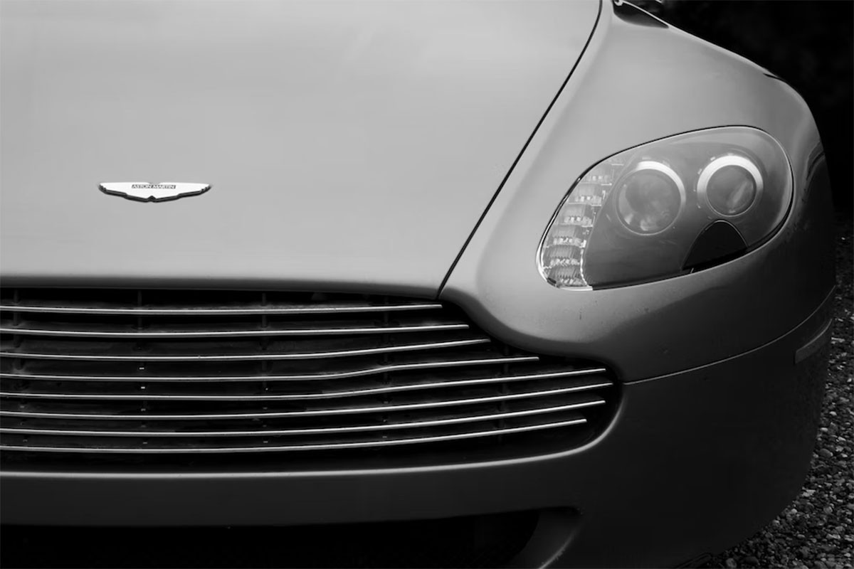Kinezi kupili udio u Aston Martinu