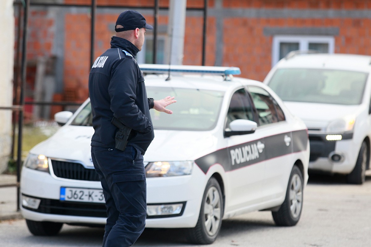 Hapse policajce u Sarajevu, pretresaju Policijsku stanicu