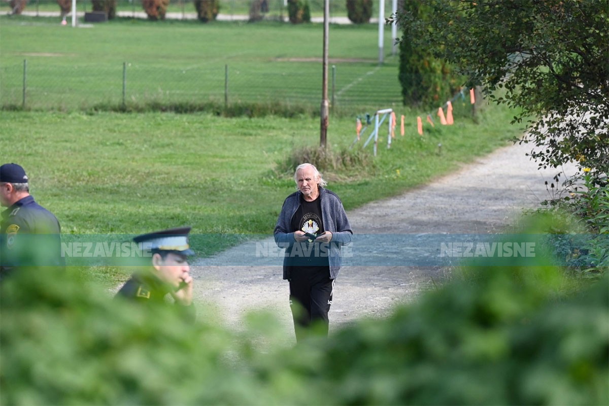 Završena deložacija u Banjaluci: Glišić ostao bez prizemlja i fudbalskog terena