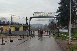 Radničkim neposluhom rudari traže plate