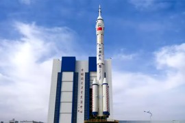 Kina u utorak lansira svemirski brod sa posadom