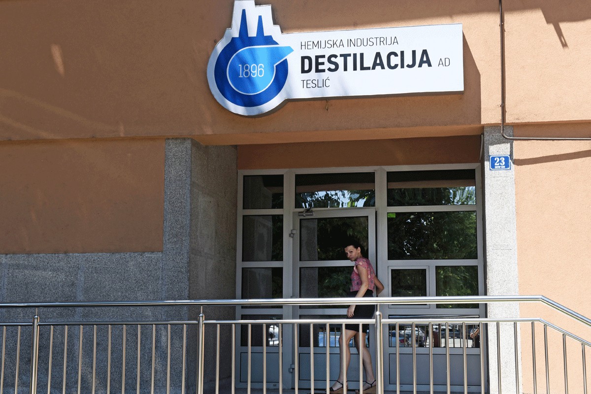 Do Nove godine moguć prestanak rada "Destilacije Teslić", upitno 330 radnih mjesta