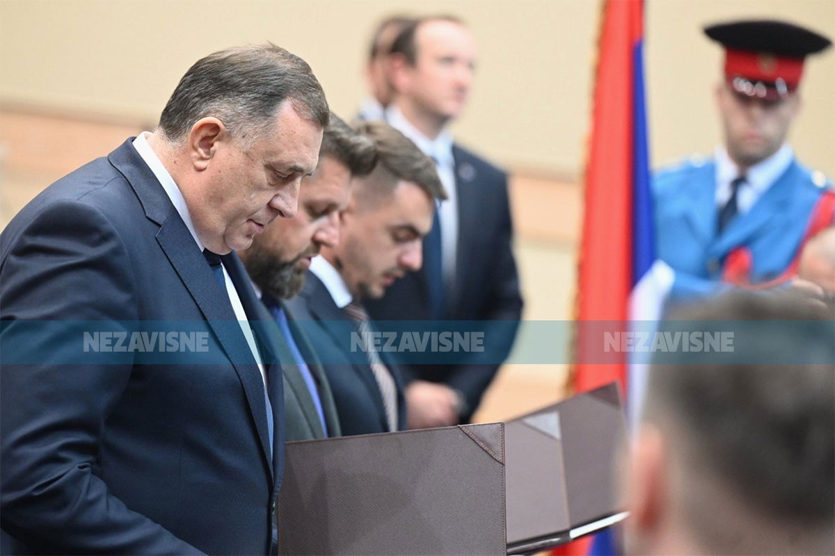 Dodik, Duraković i Pranjić položili zakletvu, opozicija napustila salu (FOTO)