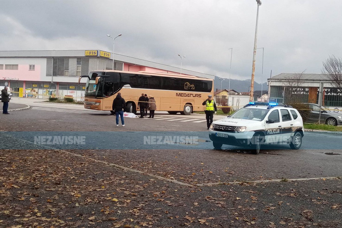 Autobus usmrtio ženu na pješačkom prelazu