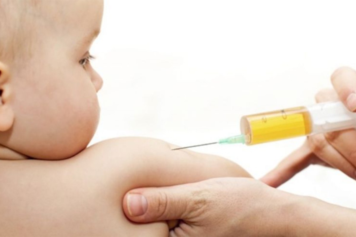 Britanija dozvolila vakcinu protiv korone za novorođenčad