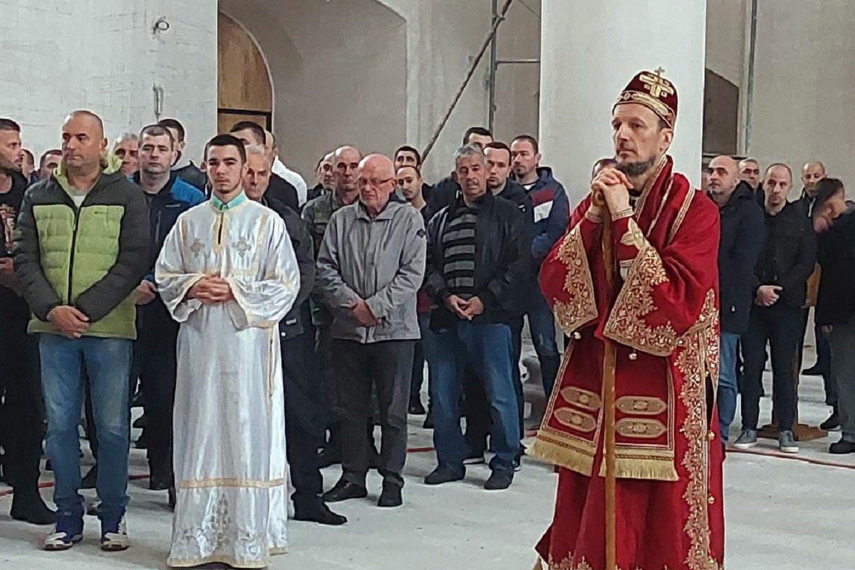 Srpski narod stao uz braću i Sabornu crkvu u Mostaru