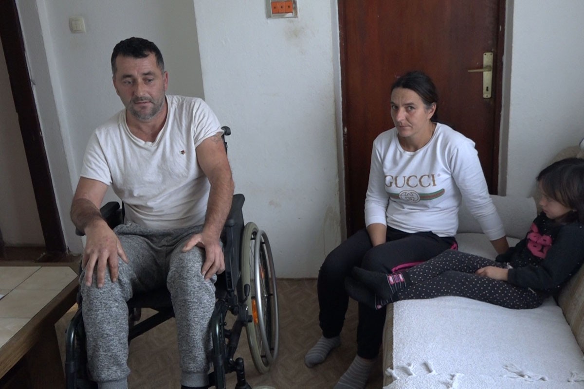 Bolest ga prikovala za invalidska kolica, ne može da zarađuje za porodicu