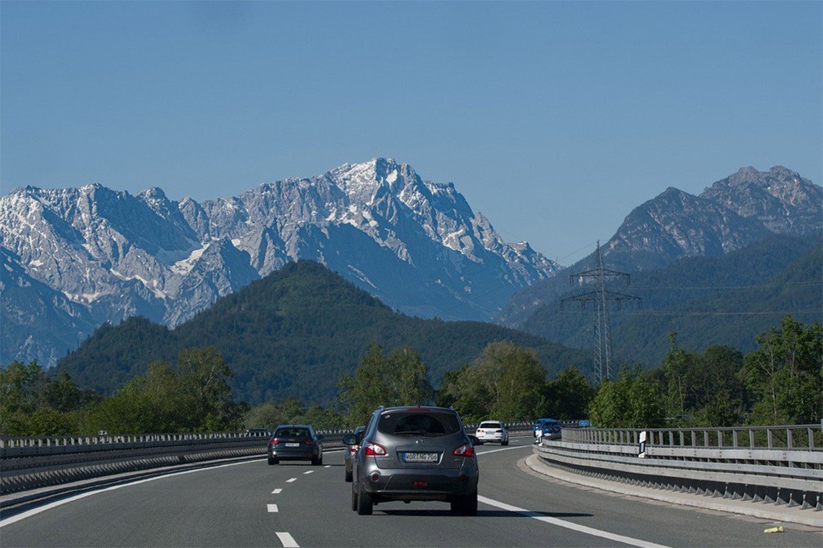 Od 1. januara skuplje vinjete u Austriji, Mađarskoj i Slovačkoj