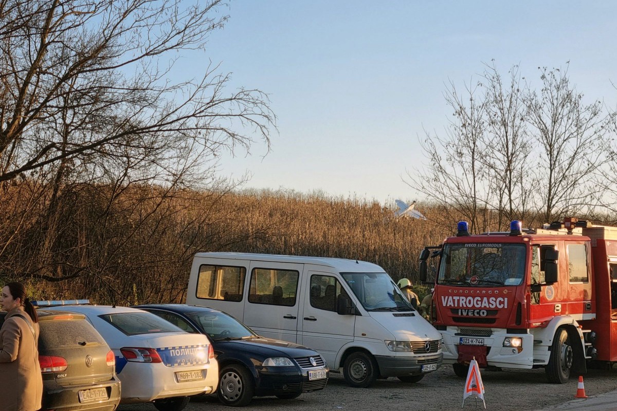 Srušio se sportski avion kod Prijedora, stradale dvije osobe