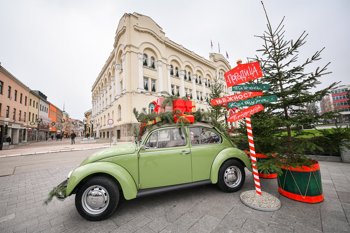 Pogledajte radno vrijeme u Banjaluci za božićne praznike i Dan Republike Srpske