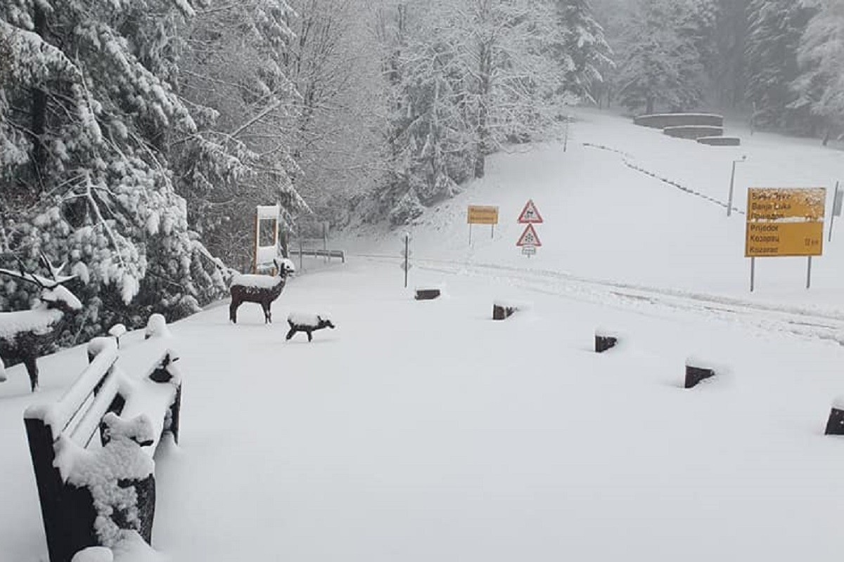 Manjača i Kozara osvanule pod snijegom (FOTO)