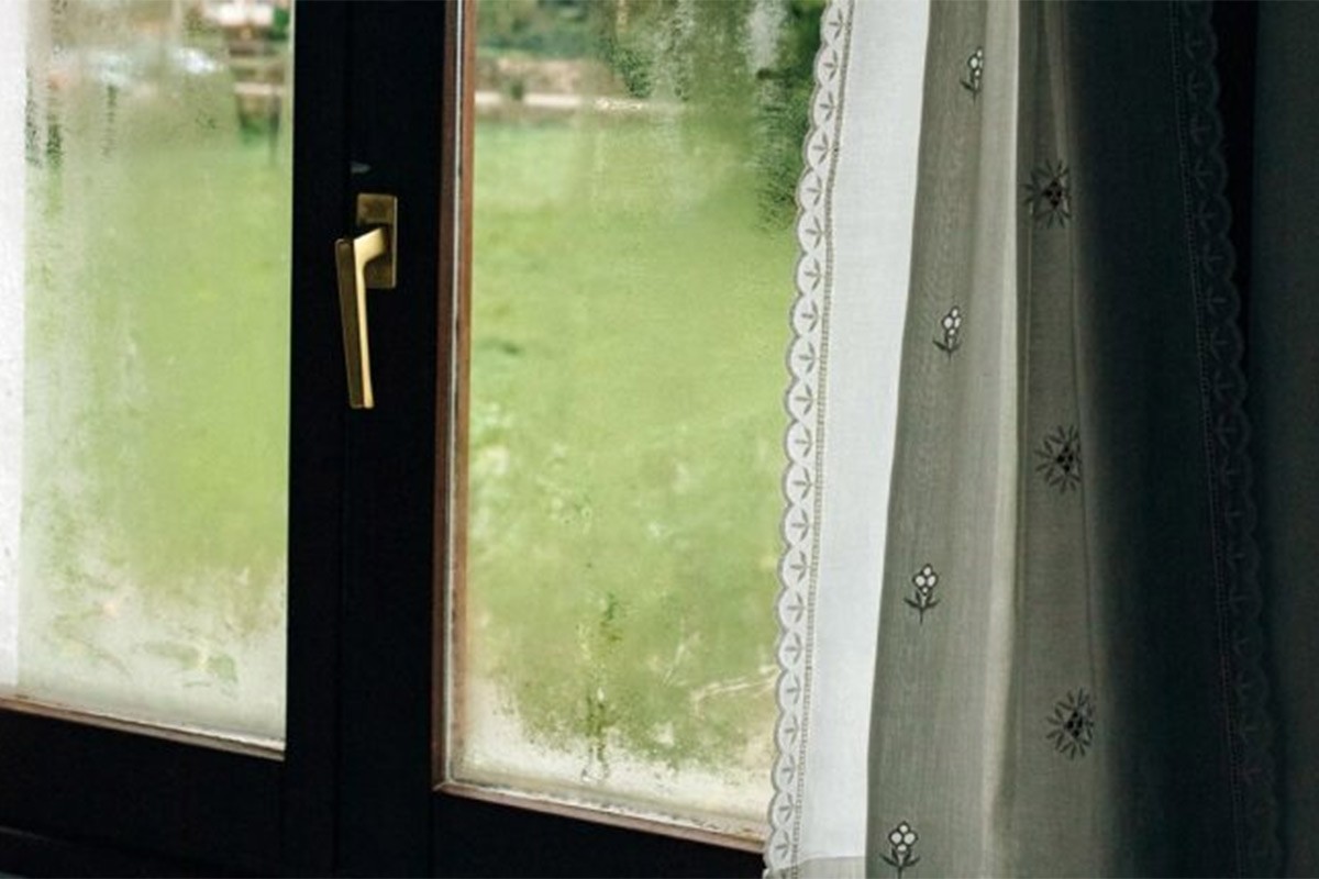 Najjednostavniji trik da se zimi riješite vlage na prozorima