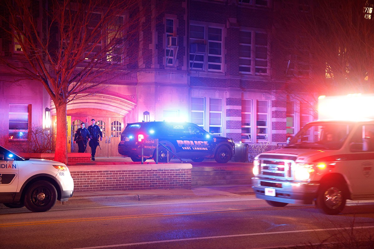 Pucnjava na univerzitetu, najmanje troje mrtvih (FOTO)