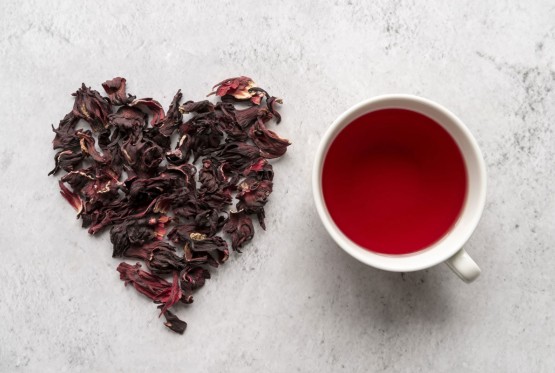 Čaj od hibiskusa čuvar srca, imuniteta i dobrog sna