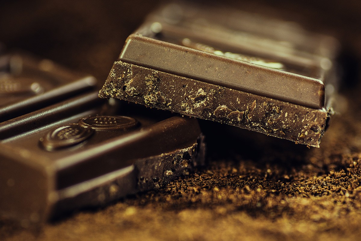 Zašto treba jesti tamnu čokoladu