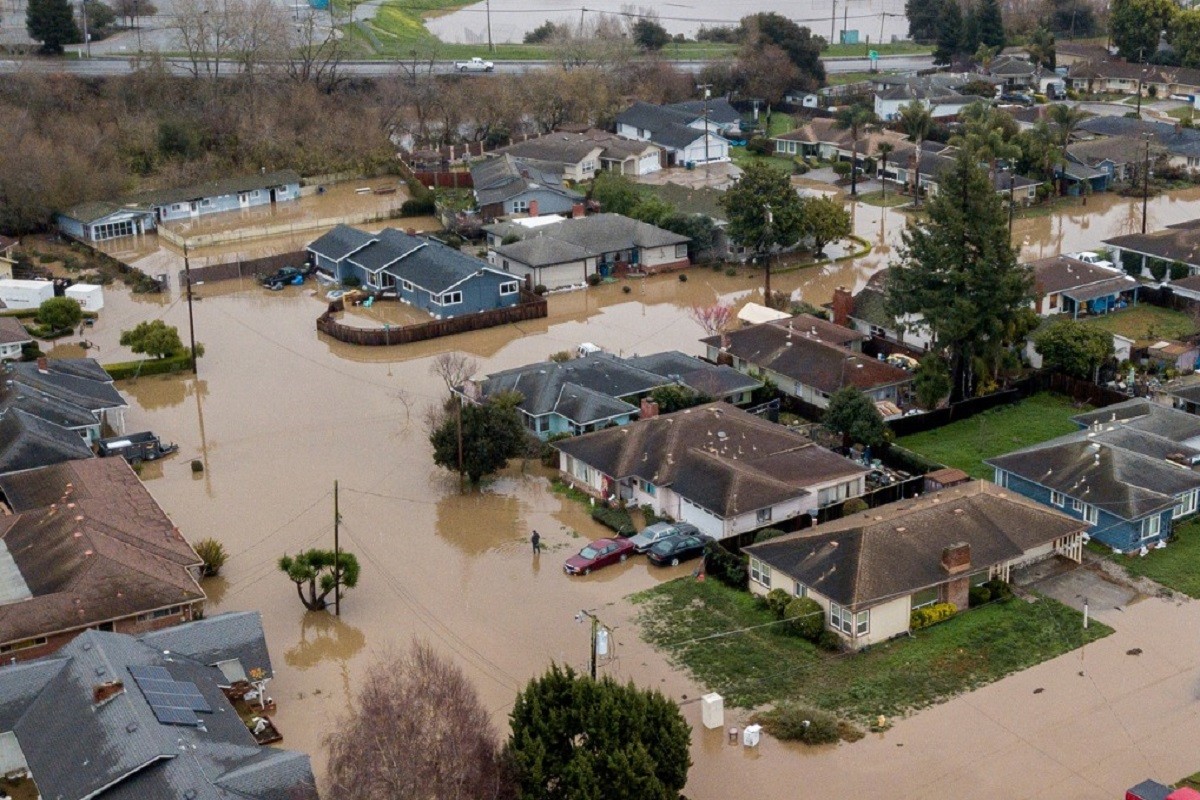 Kalifornija se bori s poplavama (FOTO/VIDEO)