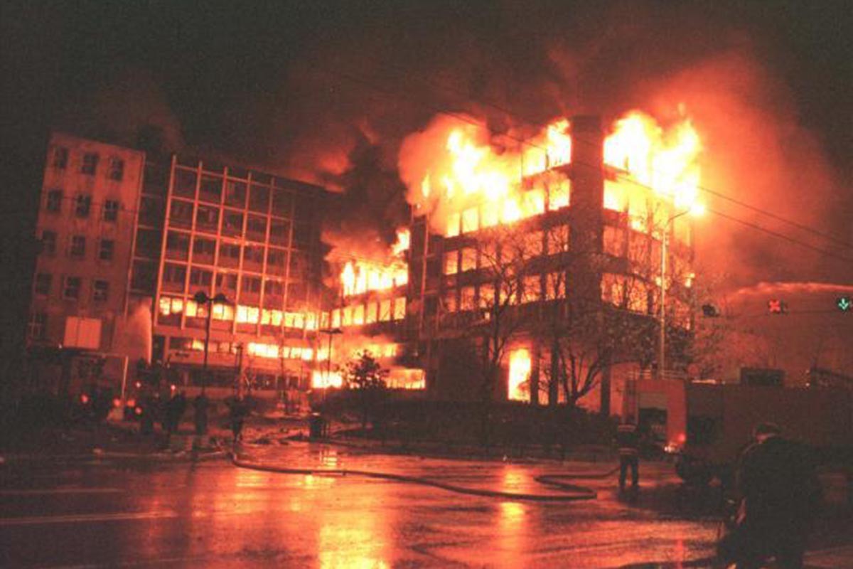 Na današnji dan 1999. počelo NATO bombardovanje