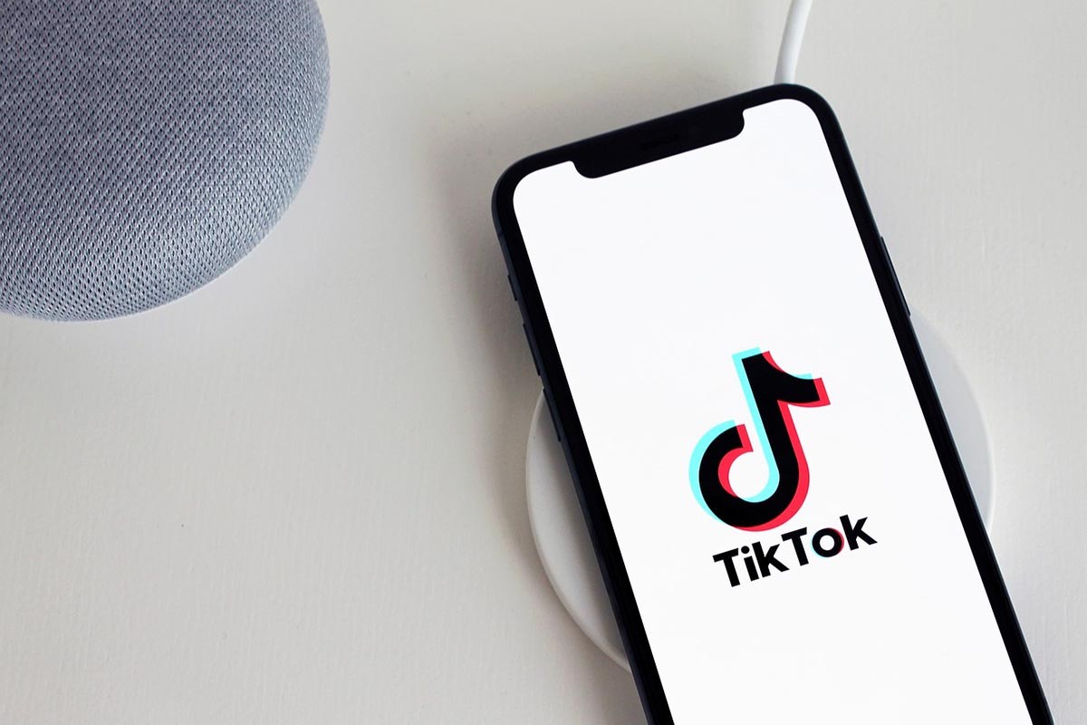Još jedna zemlja zabranila upotrebu TikTok-a na službenim telefonima
