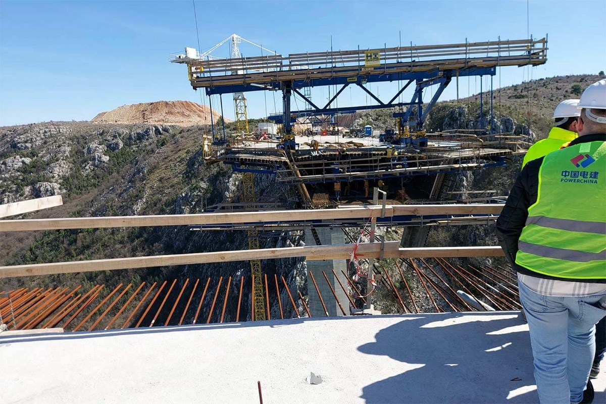 Impresivan snimak gradnje mosta Počitelj iz vazduha koji će spojiti dvije obale Neretve
