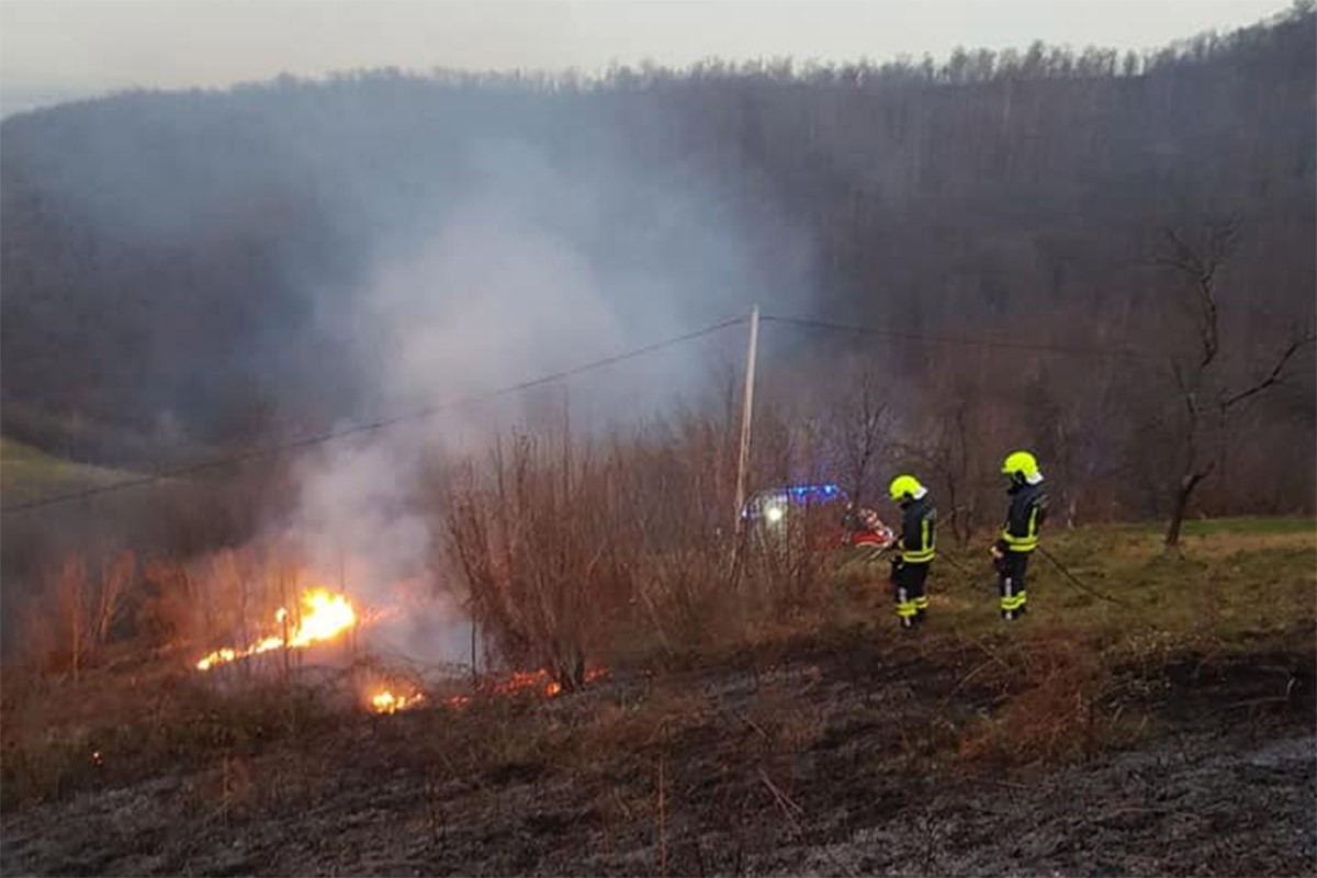 Korov se ne smije paliti bez najave vatrogascima, kazna do 1.000 KM