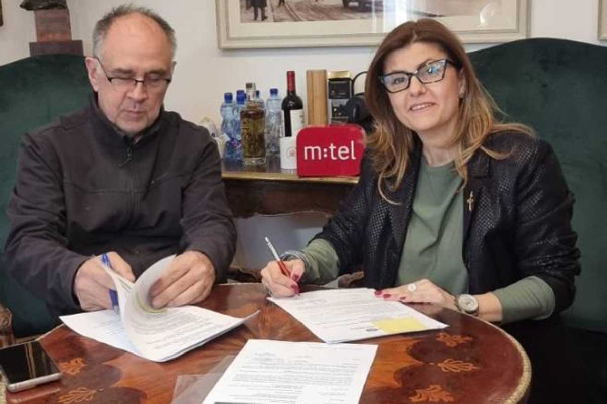 NPRS i Narodno pozorište u Beogradu potpisali Sporazum o koprodukciji "Urnebesne tragedije"
