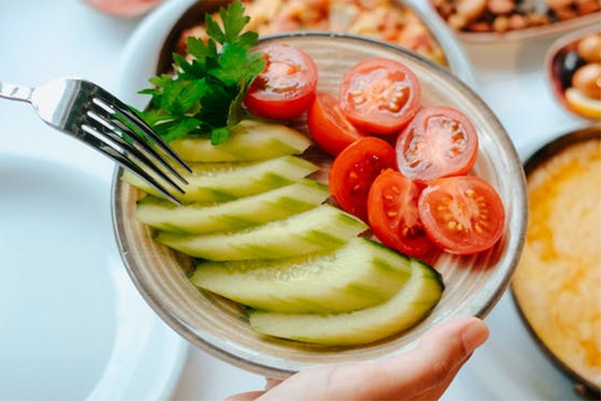 Nutricionisti otkrili da li je preporučljivo kombinovanje krastavca i paradajza