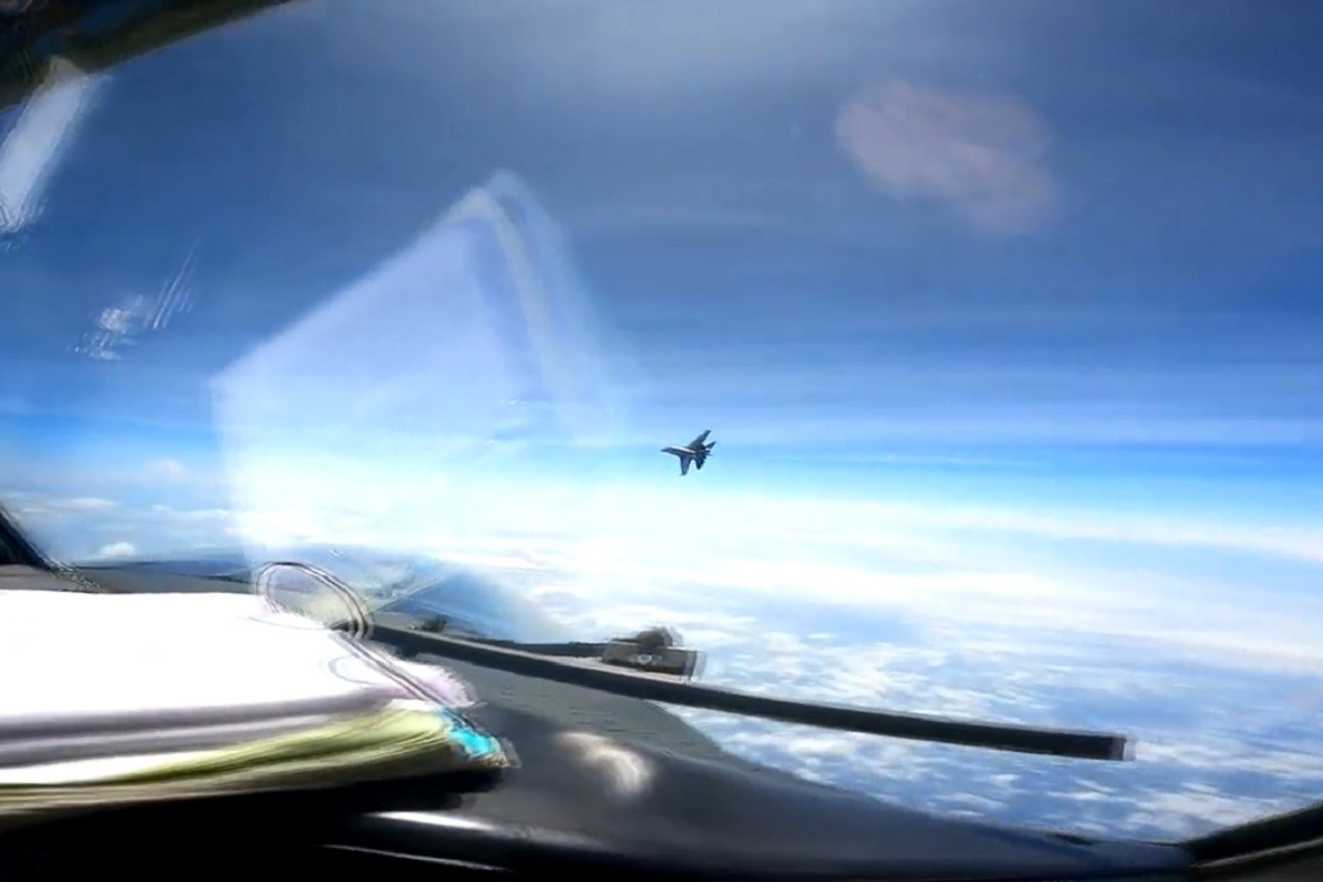 SAD objavile snimak: Kineski pilot izveo "agresivan manevar" (VIDEO)