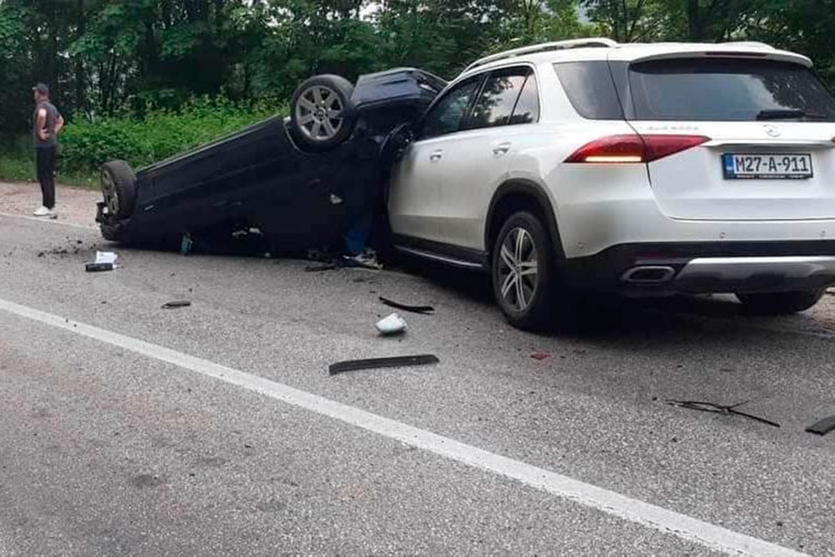 Teška nesreća kod Kladnja: Jedna osoba poginula u sudaru pet vozila