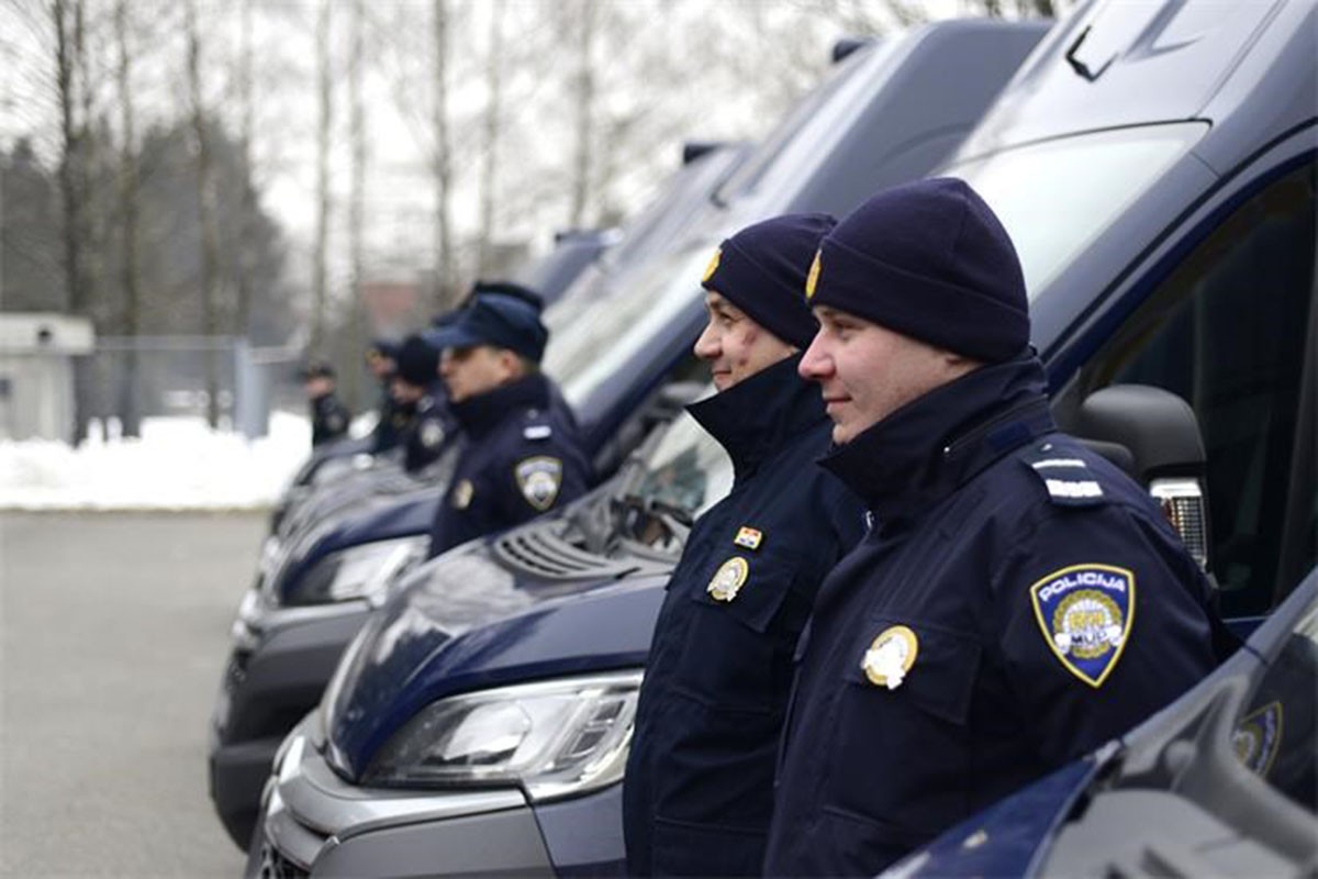 Policija uhvatila serijskog pljačkaša, iz apoteka ukrao više od 7.000 evra