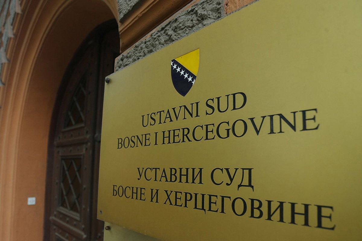 Venecijanska komisija zabrinuta zbog poziva da se povuče Zlatko Knežević